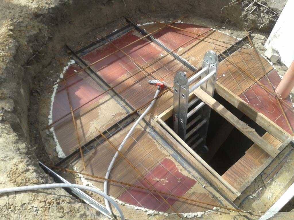 Горизонтальный погреб из бетонных колец