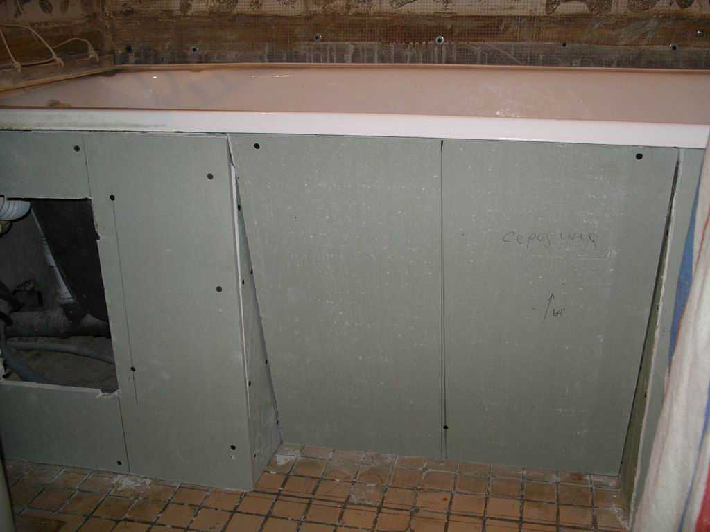 Гипсокартон в ванной комнате под плитку плюсы и минусы. методы дополнительной влагоизоляции | хитрости ремонта