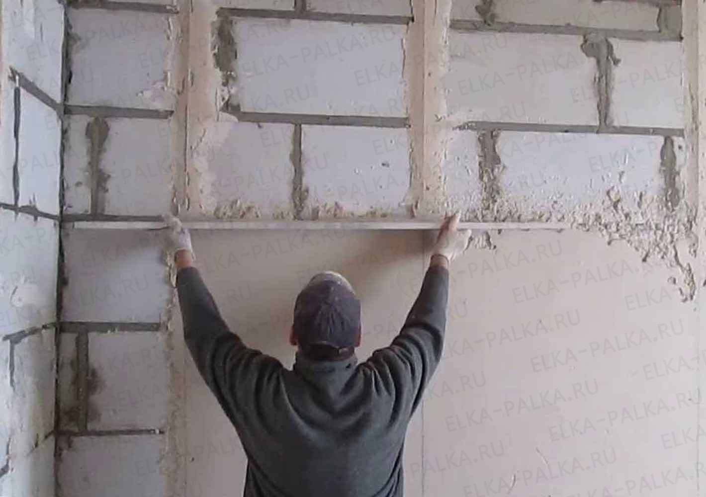 Как штукатурить стены своими руками новичку????: видеоинструкции