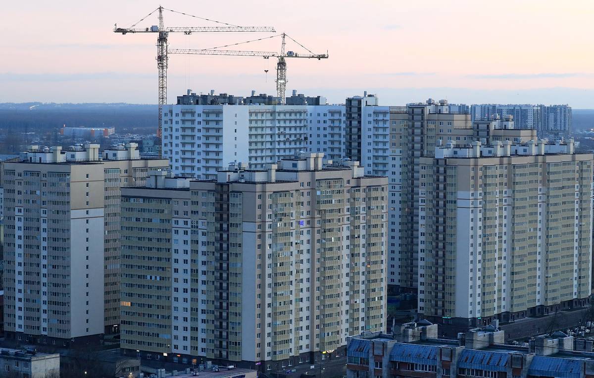 Эксперты прогнозируют падение цен на новостройки в России до 30%