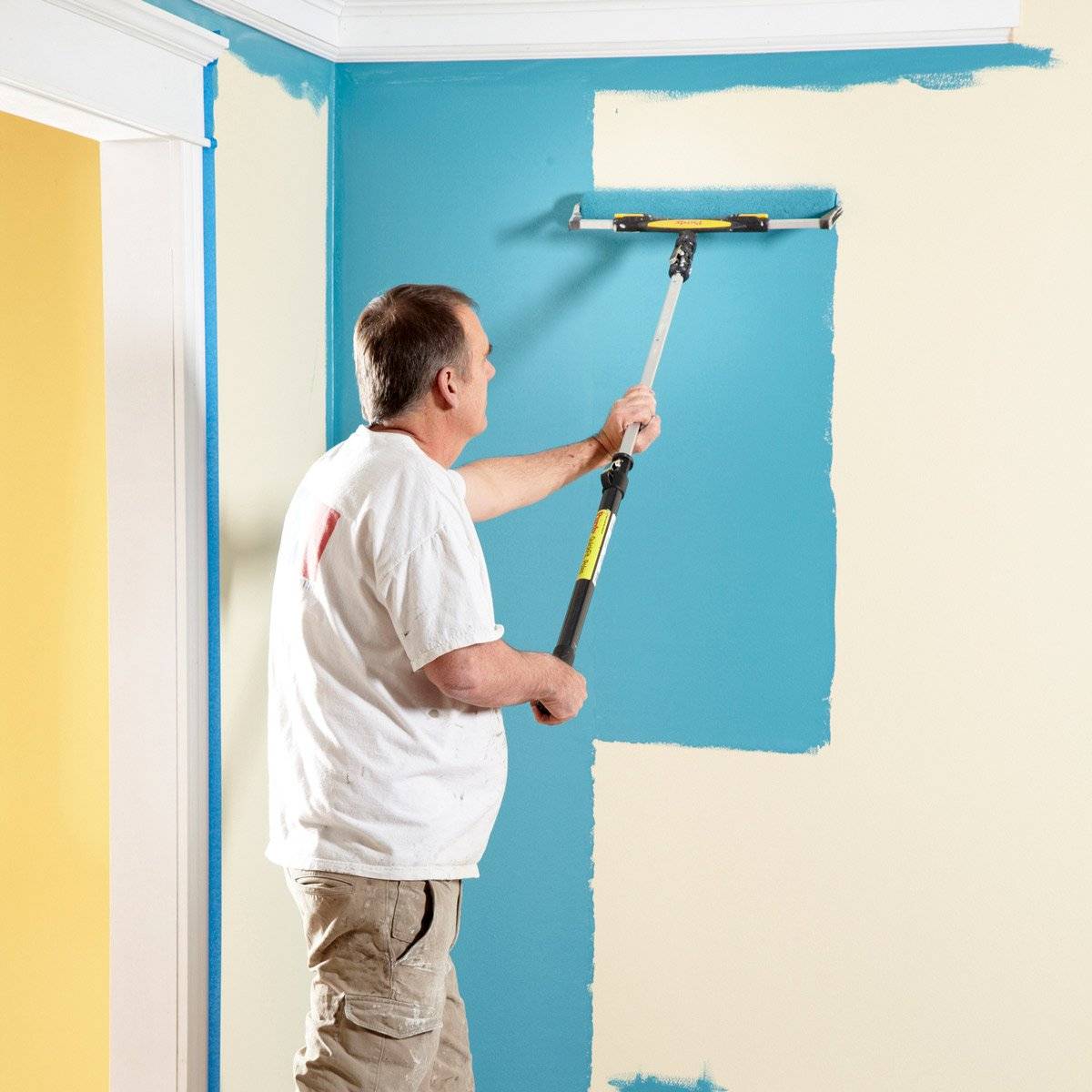 Покраска стен. Окрашивание стен. Покрашенные стены. Краска для стен в квартире. Этапы стен под покраску