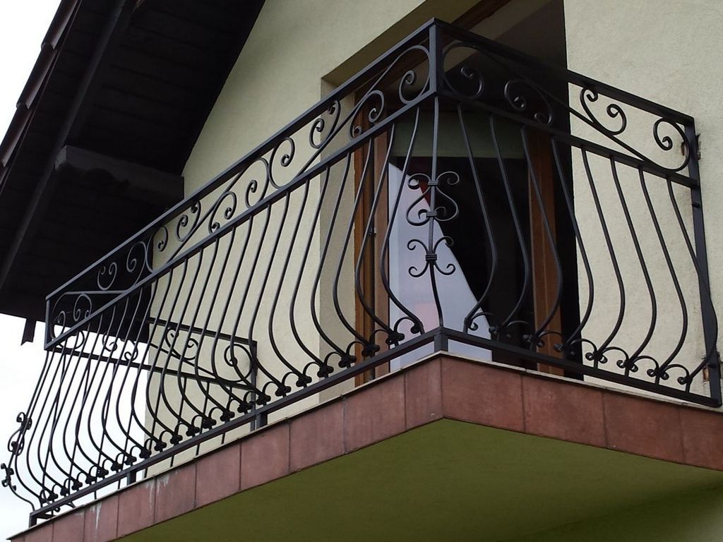 Кованый балкон — знакомим с вопросом