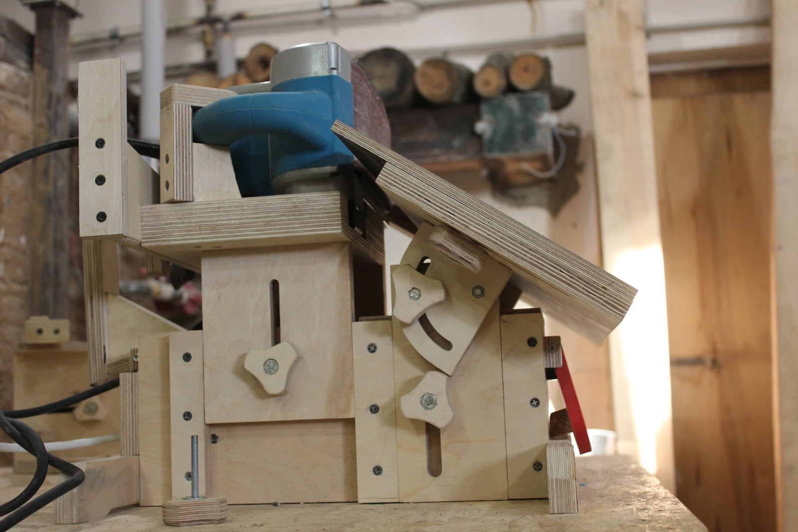 Как сделать фрезерный станок по дереву своими руками: пошаговая инструкция изготовления самодельного фрезера для домашней мастерской