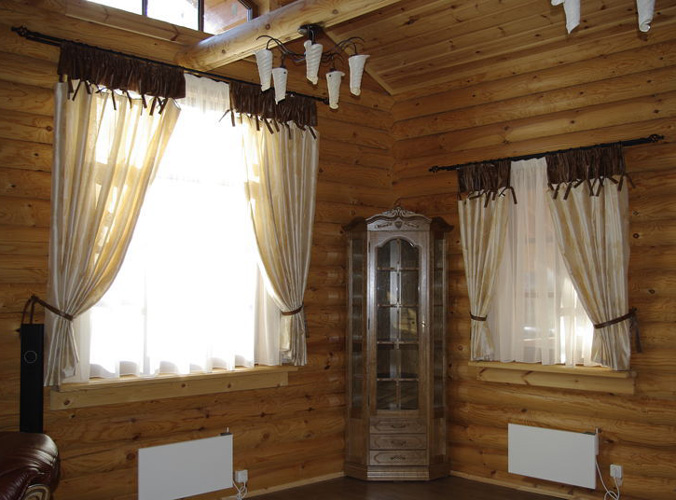 Идеи дизайна штор для деревенского дома с маленькими окнами