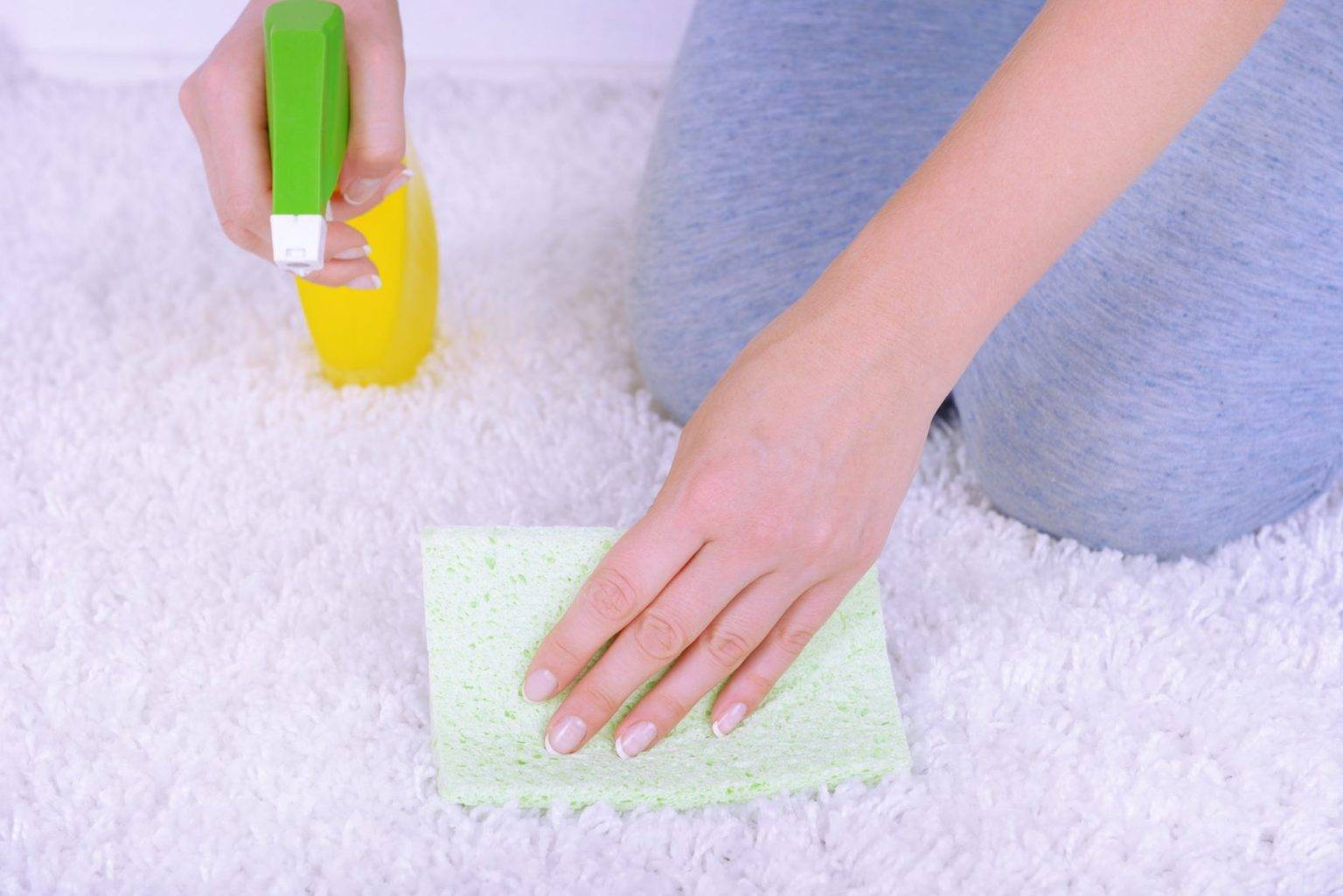 Как самостоятельно очистить ковер в домашних условиях