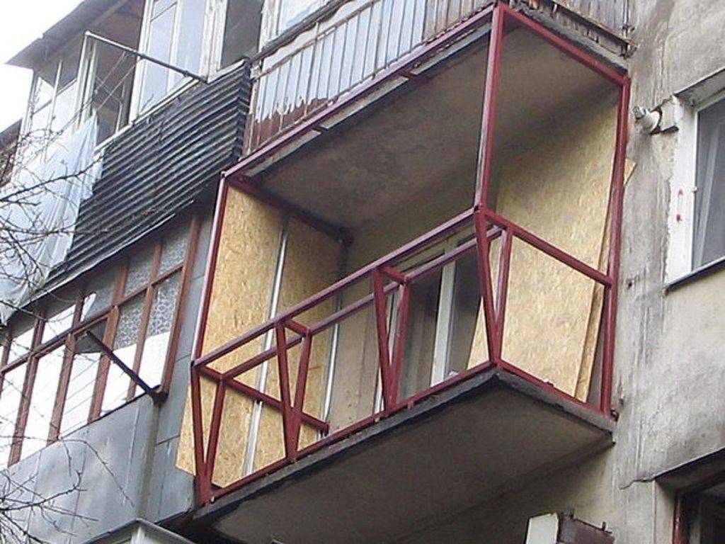 Как самостоятельно застеклить балкон в хрущевке