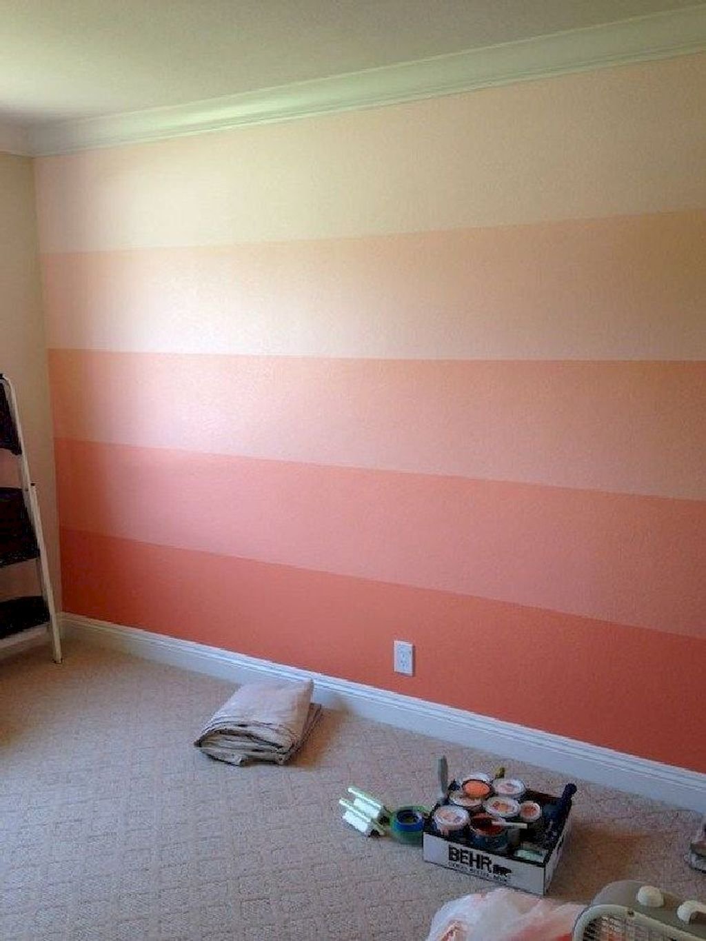 варианты покраски обоев для комнаты