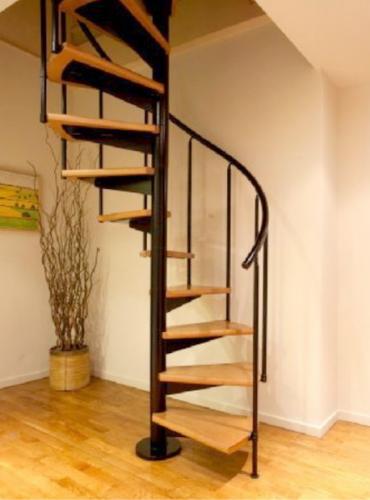 Что лучше: деревянная лестница или на металлокаркасе – полезные статьи