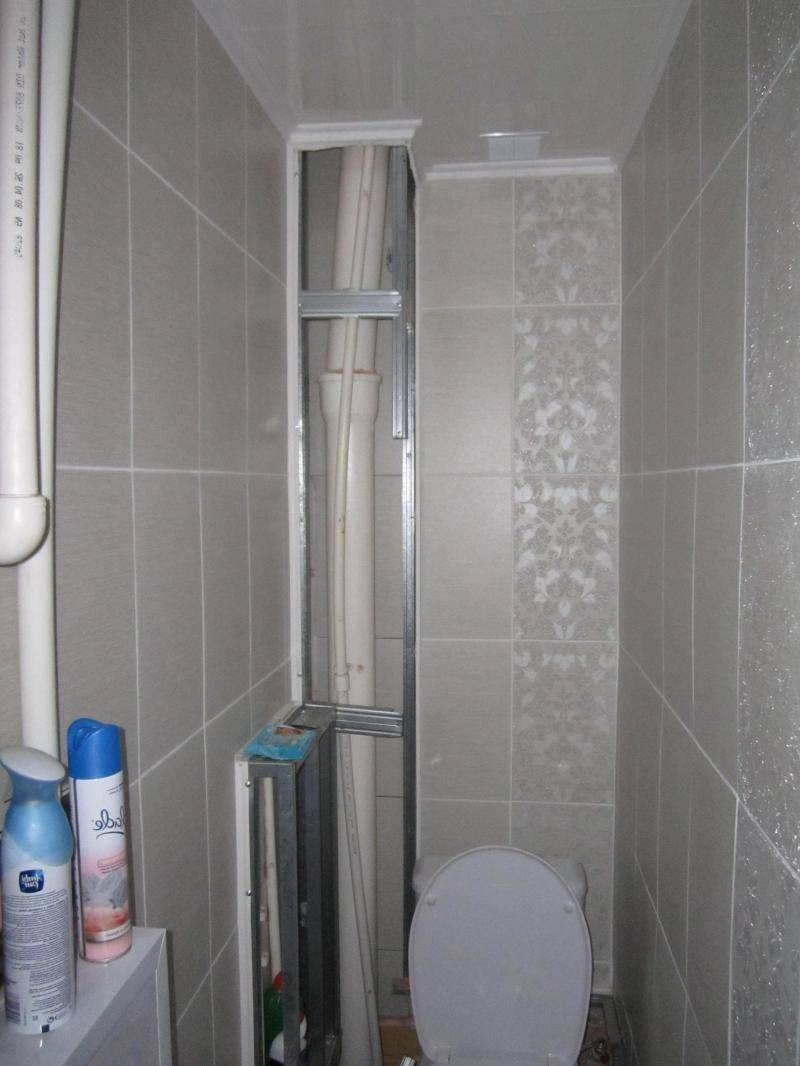 Как спрятать трубы в туалете с доступом к ним