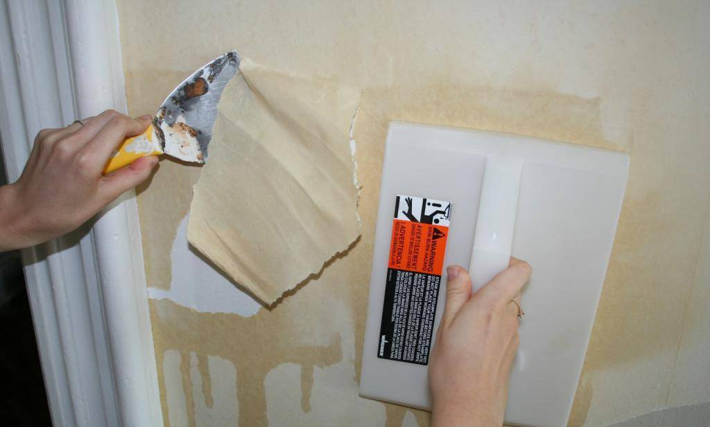 Как снять флизелиновые и виниловые обои со стен — точные рекомендации