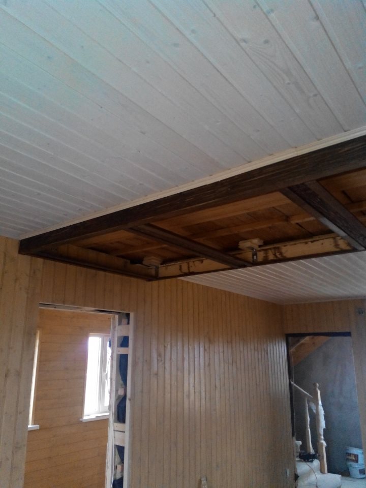Идеи быстрого и недорогого оформления потолка на даче