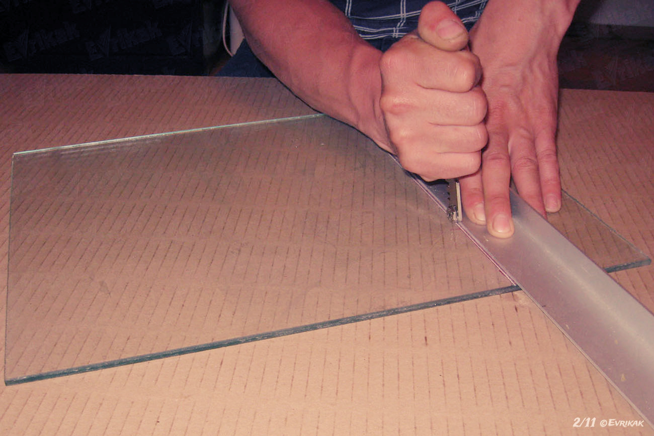 Как правильно резать закаленное стекло своими руками?