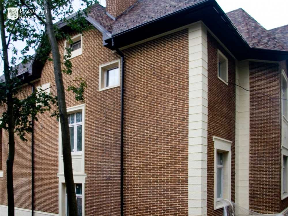 Облицовочный кирпич для фасада: варианты отделки частных одноэтажных и двухэтажных домов с помощью разных цветов + фото