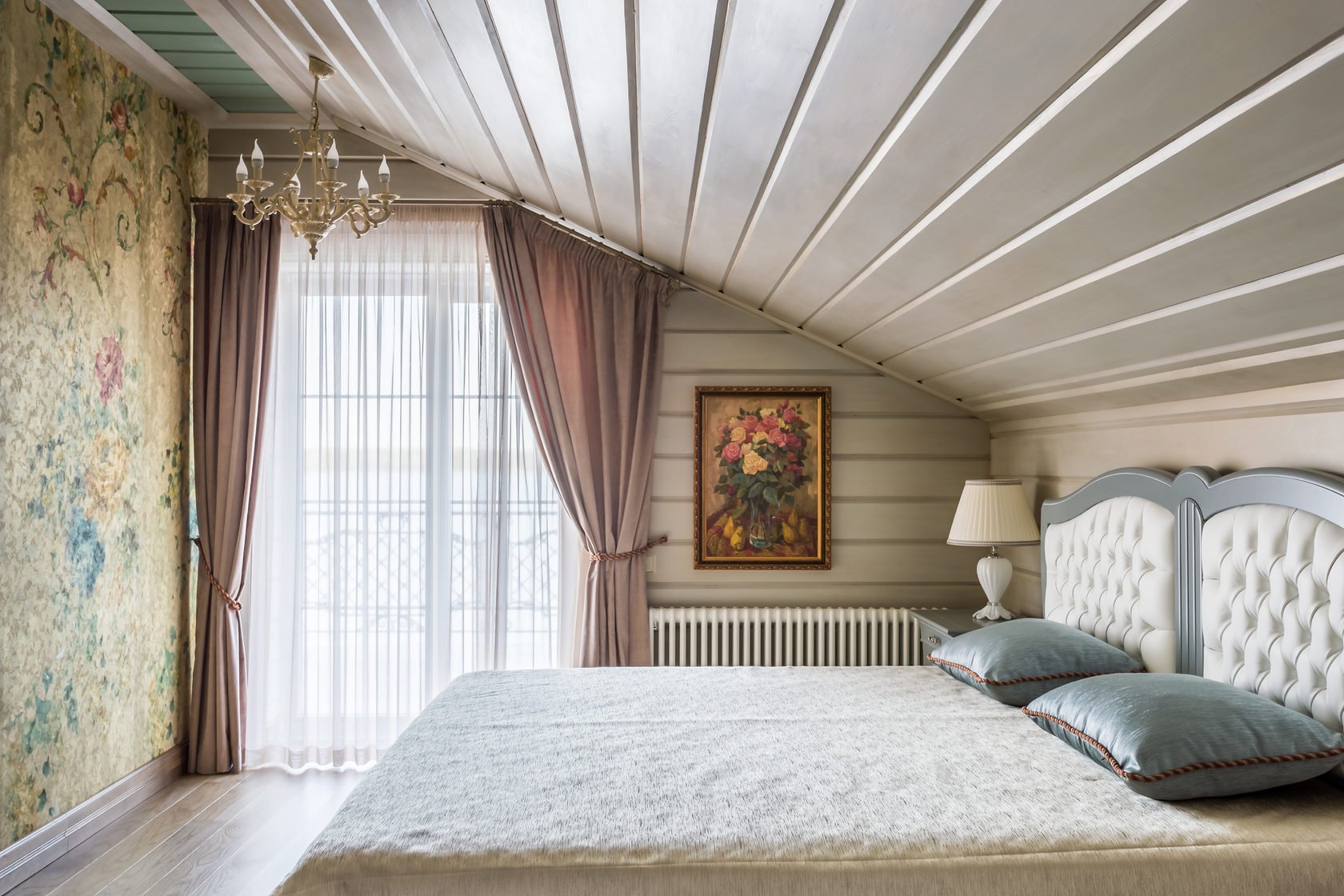 Мансардная спальня - 90 фото лучших идей оформления